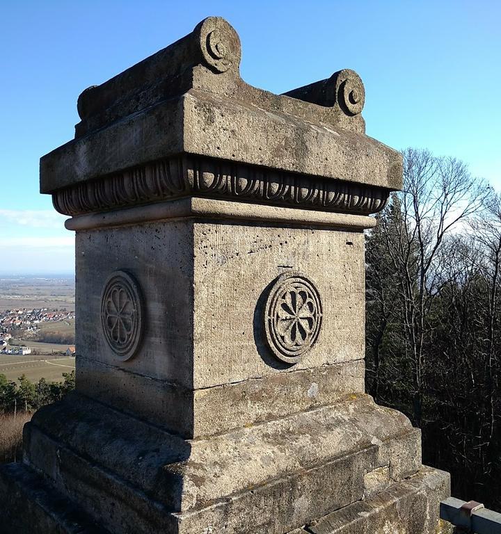 Waldgaststatte Friedensdenkmal